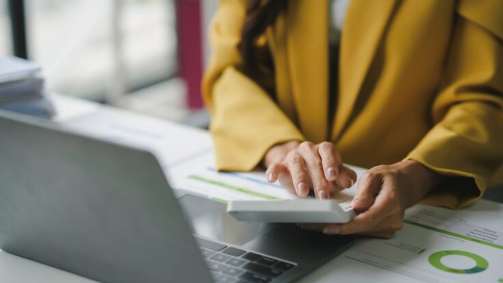 Zunanji obračun plač: Zakaj je outsourcing obračuna plač investicija v rast podjetja - Zunanji obracun plac zakaj je outsourcing obracuna plac investicija v rast podjetja crowe slovenija - Crowe Slovenija Zunanji obračun plač: Zakaj je outsourcing obračuna plač investicija v rast podjetja - Zunanji obracun plac zakaj je outsourcing obracuna plac investicija v rast podjetja crowe slovenija - Crowe Slovenija